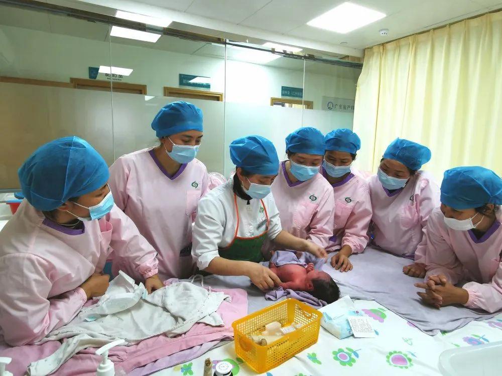 贺州妇婴监护型护送